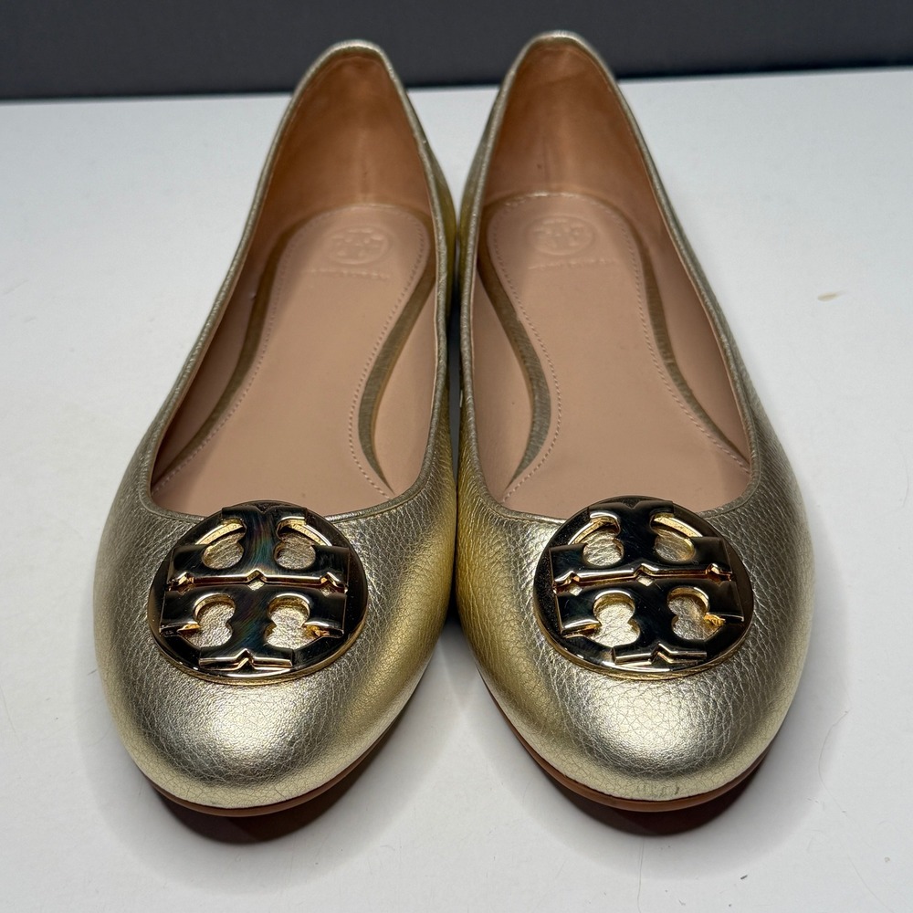 Tory Burch Ballet Flats Womens 10.5 Gold Pebbled Leather Medallion Quiet Luxury